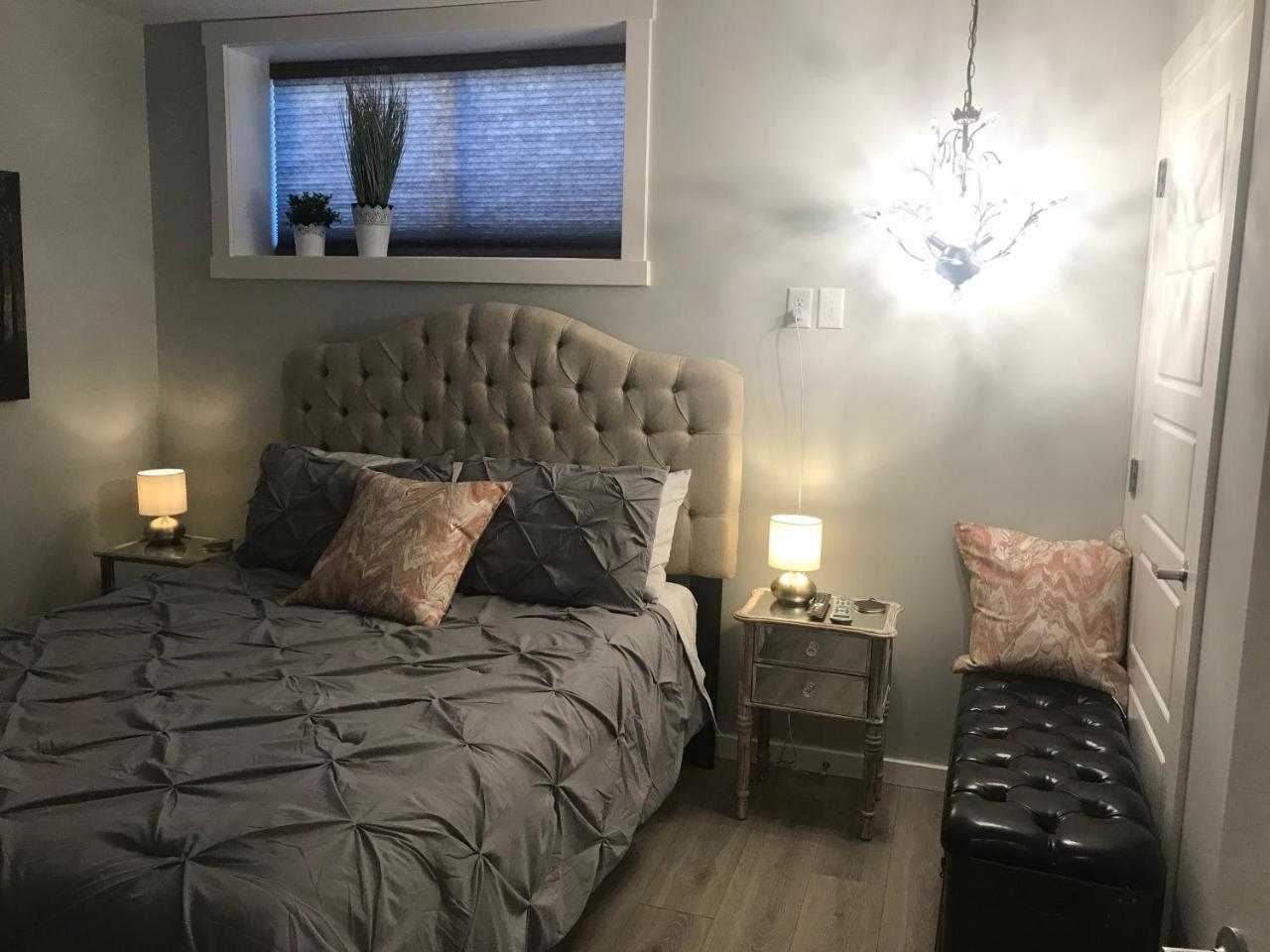 Home Sweet Condo YYC Esterno foto