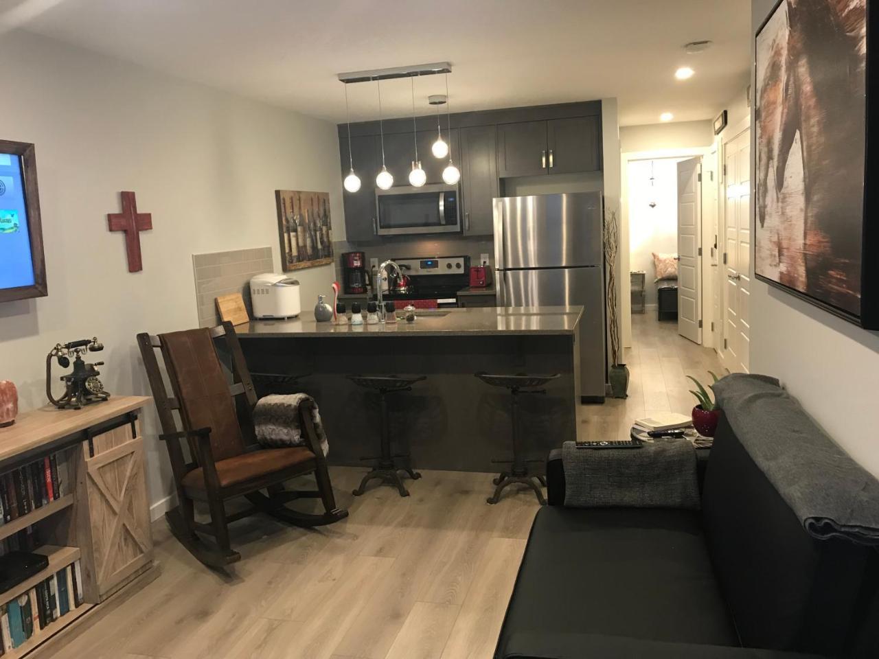 Home Sweet Condo YYC Esterno foto
