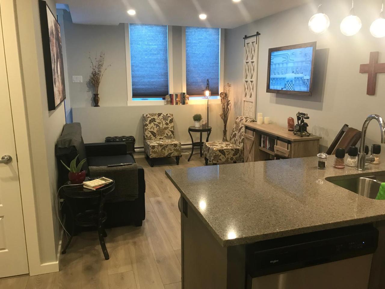 Home Sweet Condo YYC Esterno foto