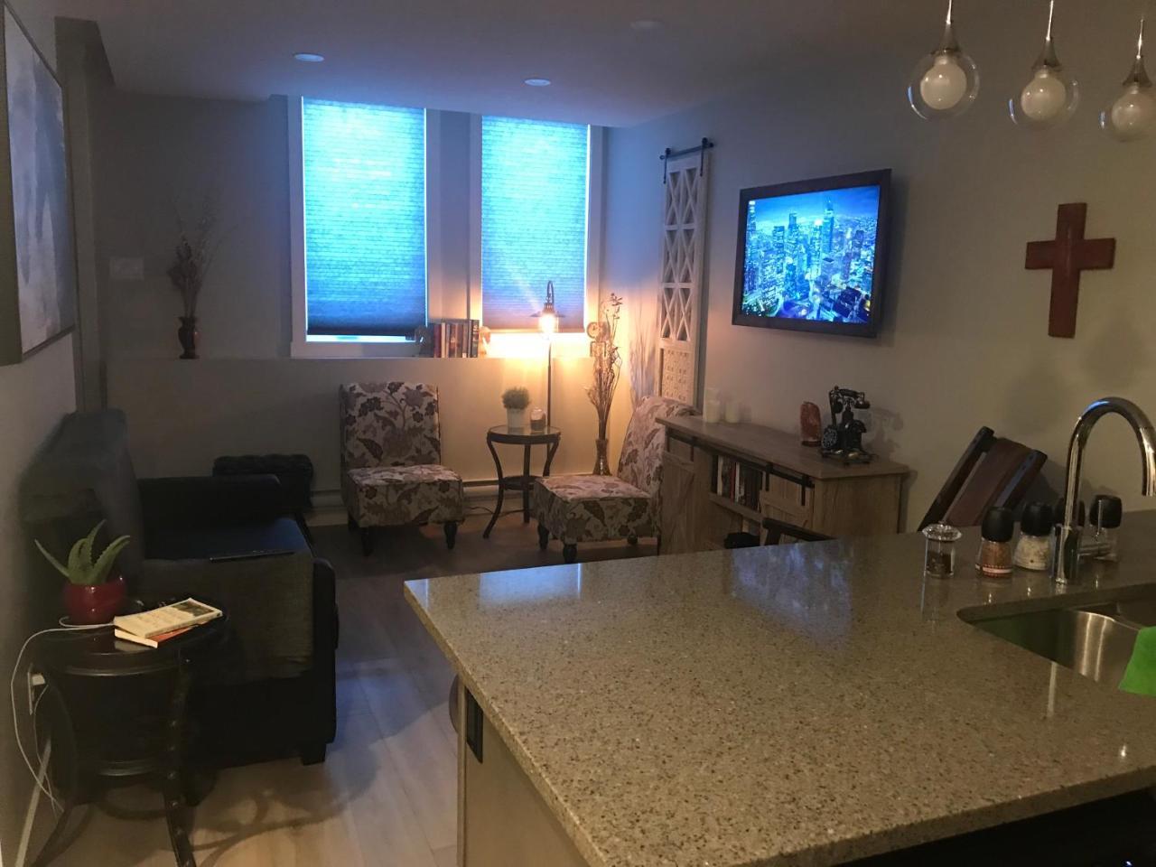 Home Sweet Condo YYC Esterno foto