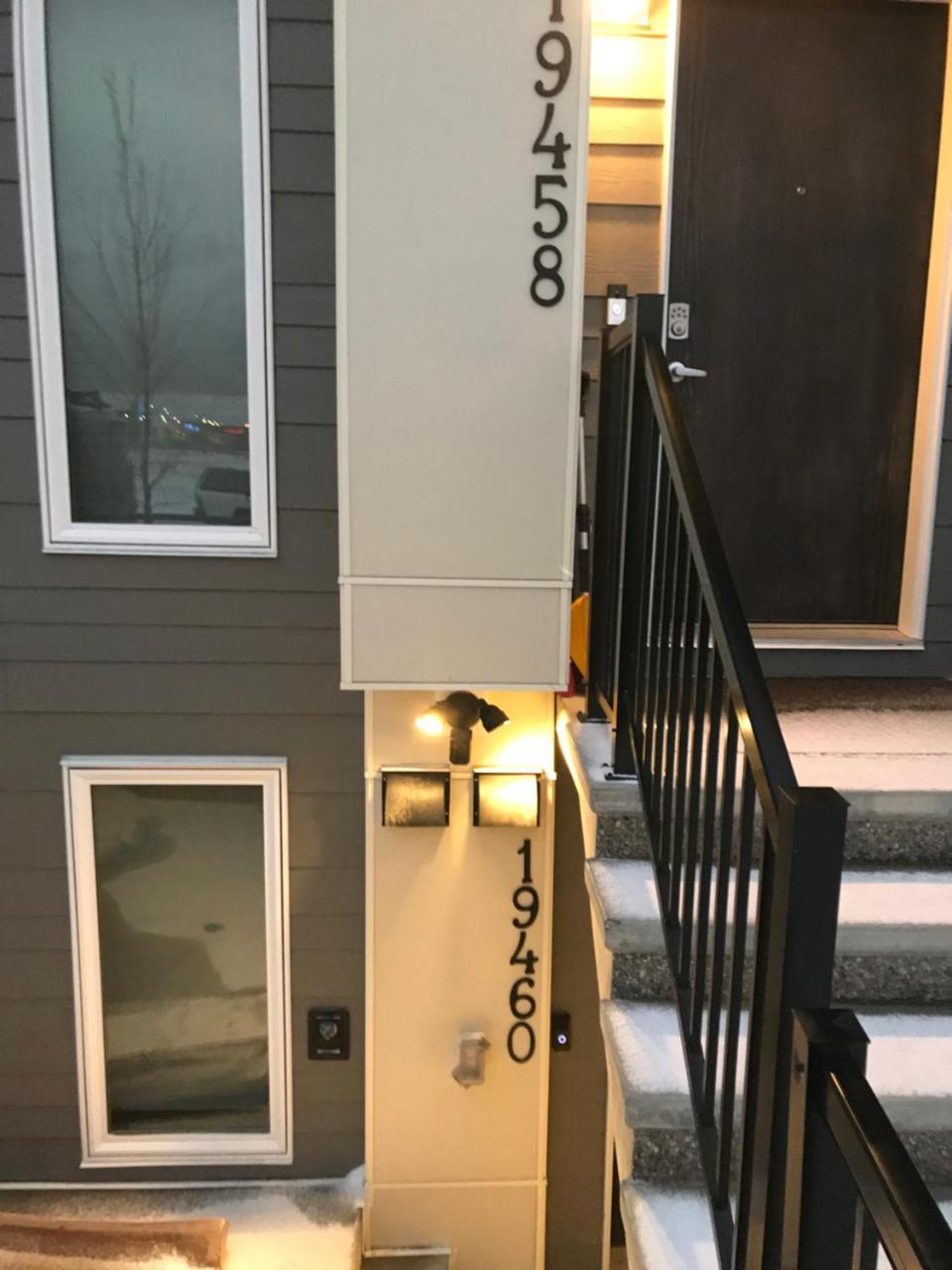 Home Sweet Condo YYC Esterno foto
