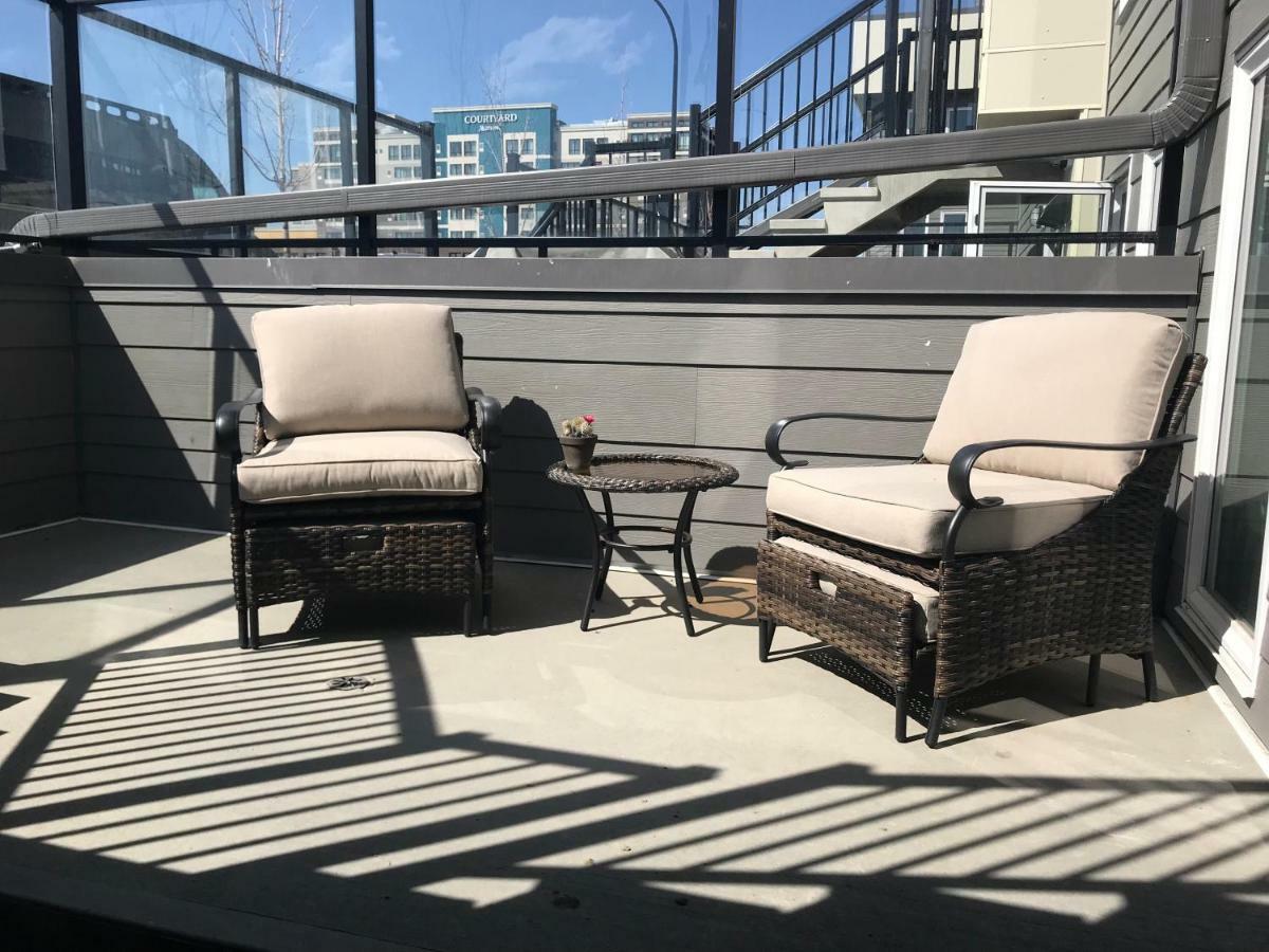 Home Sweet Condo YYC Esterno foto